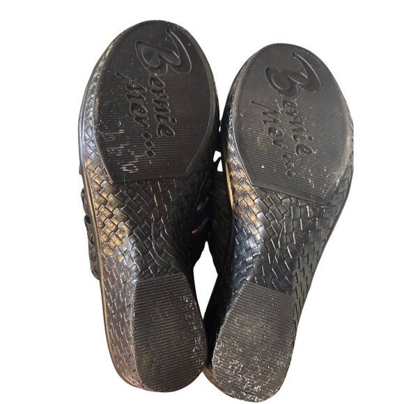 Bernie Mev Womens Black Woven Elastic Slide Wedge Sandals Size 6.5 - Picture 6 of 6